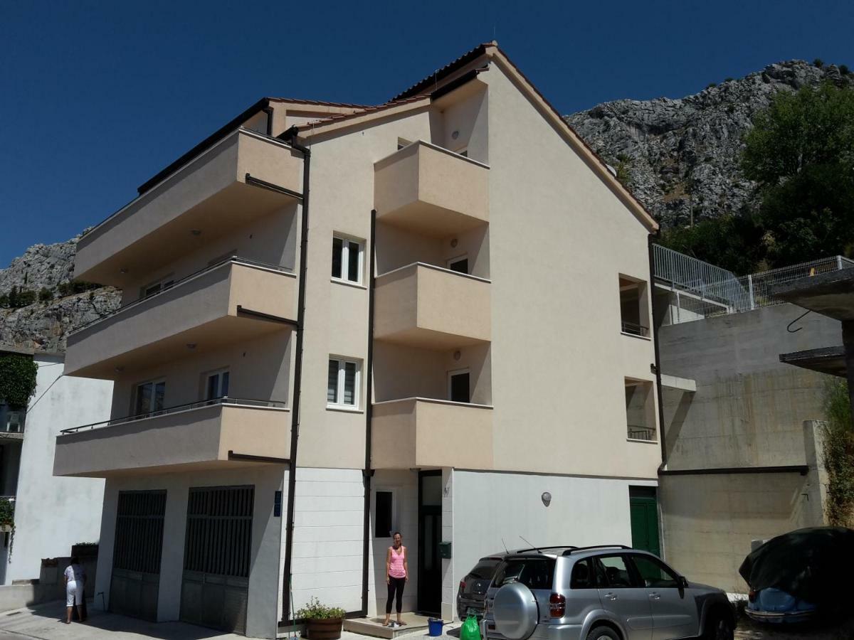 Villa Omis Michy - Family House For Big And Small Groups 外观 照片