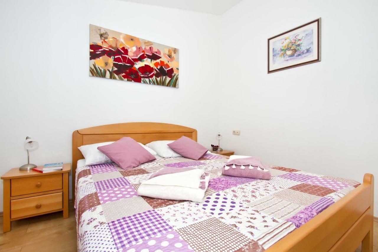 Villa Omis Michy - Family House For Big And Small Groups 外观 照片