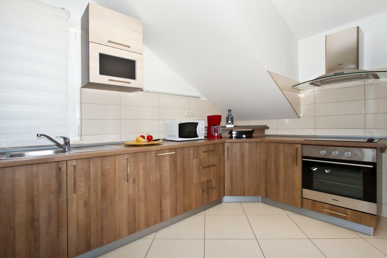 Villa Omis Michy - Family House For Big And Small Groups 外观 照片