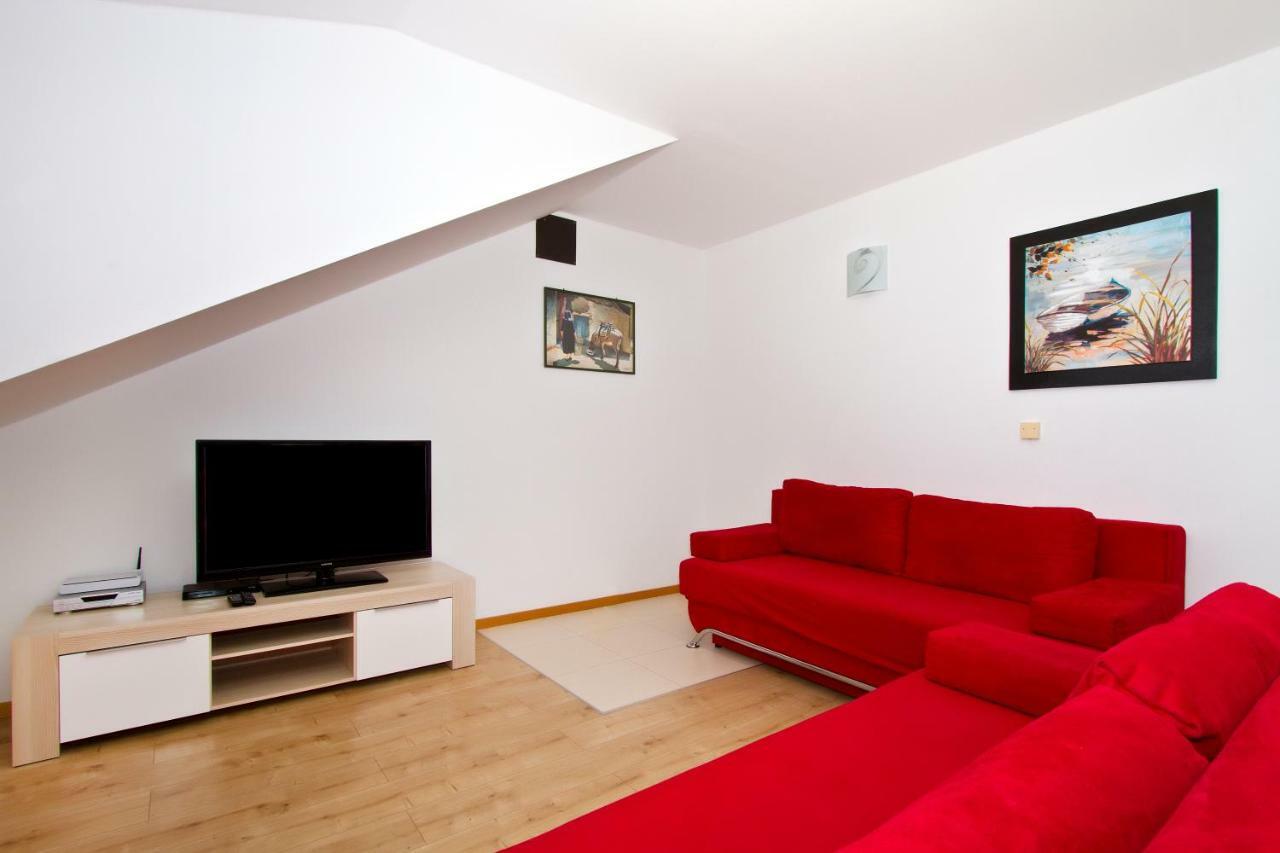 Villa Omis Michy - Family House For Big And Small Groups 外观 照片