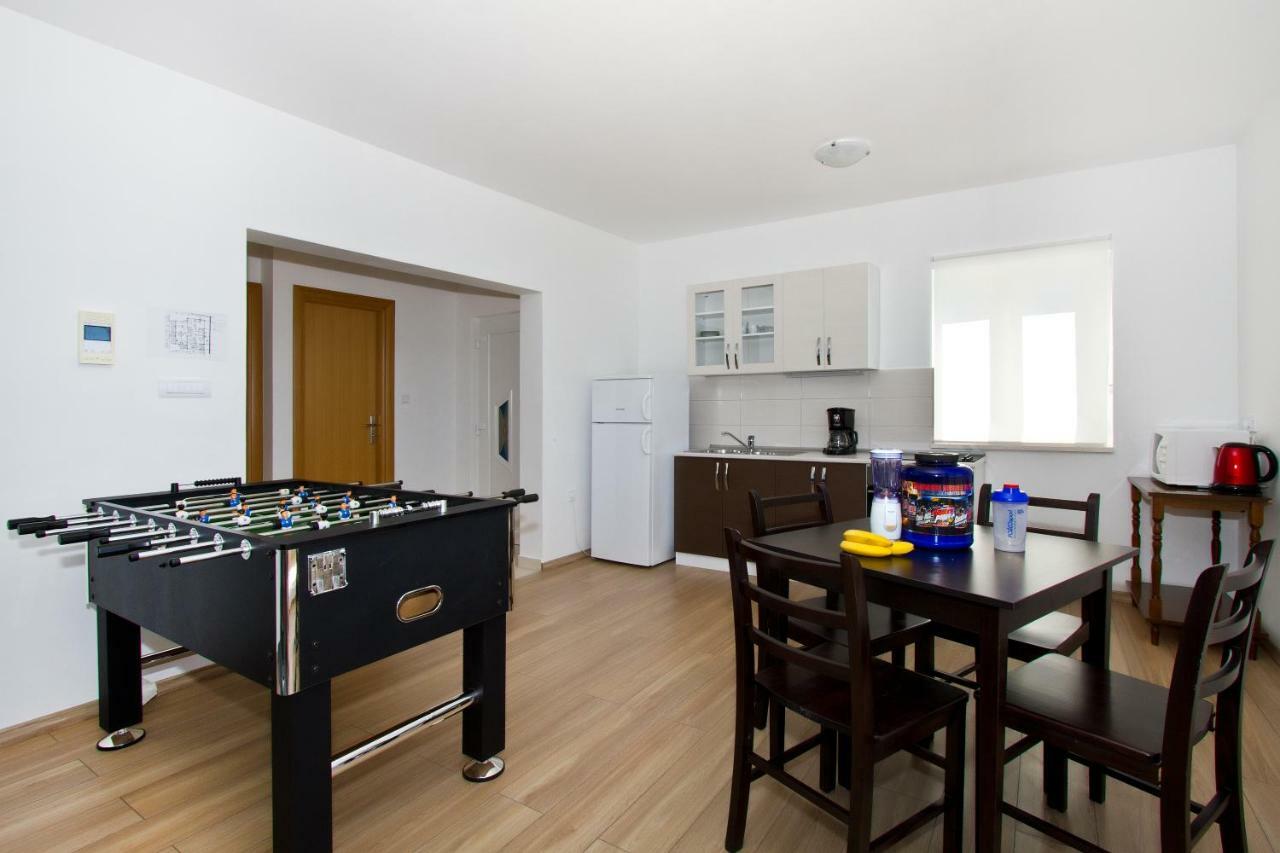 Villa Omis Michy - Family House For Big And Small Groups 外观 照片