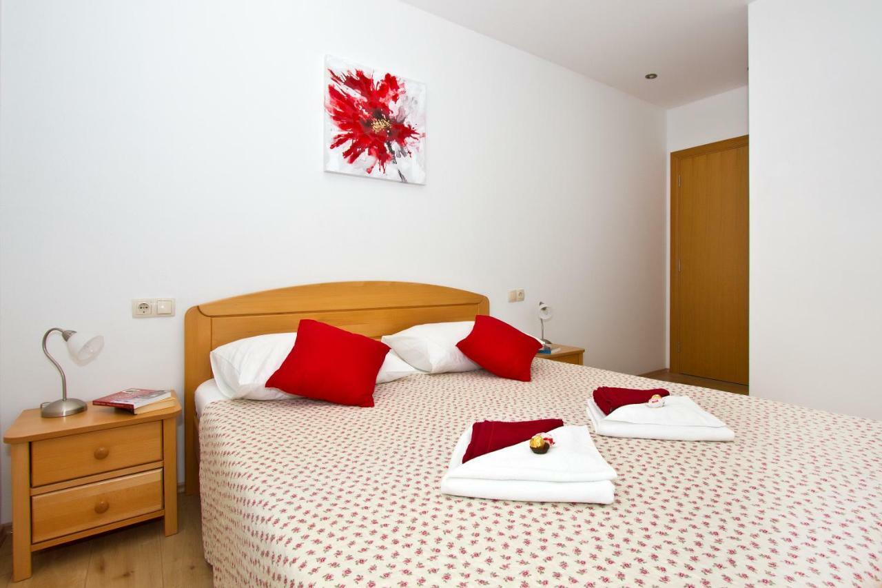 Villa Omis Michy - Family House For Big And Small Groups 外观 照片