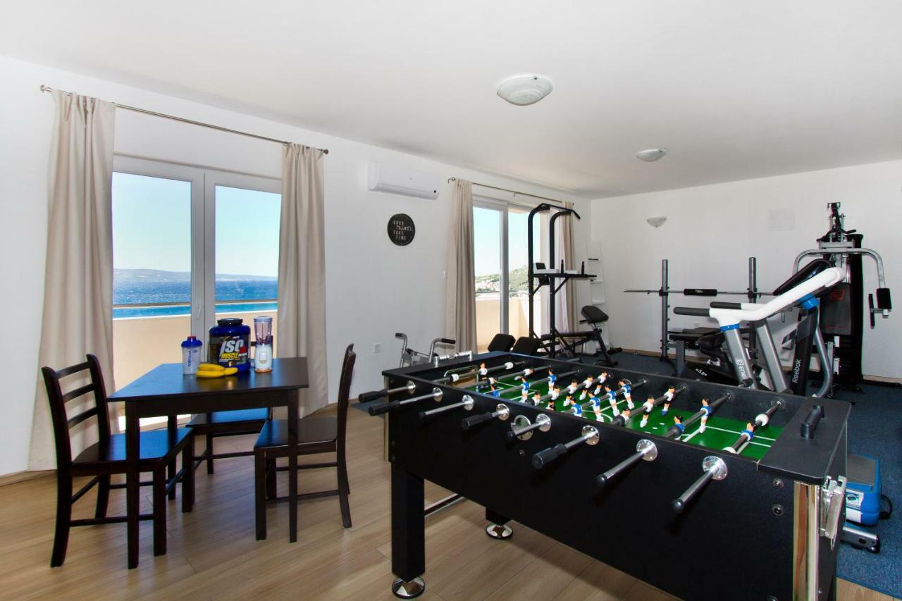 Villa Omis Michy - Family House For Big And Small Groups 外观 照片